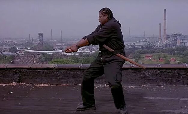 GHOST DOG Ο ΤΡΟΠΟΣ ΤΩΝ ΣΑΜΟΥΡΑΪ