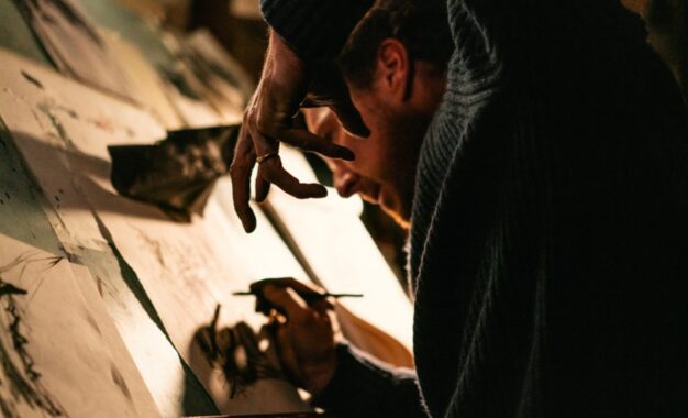 ΕΝΑ ΠΡΑΓΜΑ ΜΕ ΦΤΕΡΑ