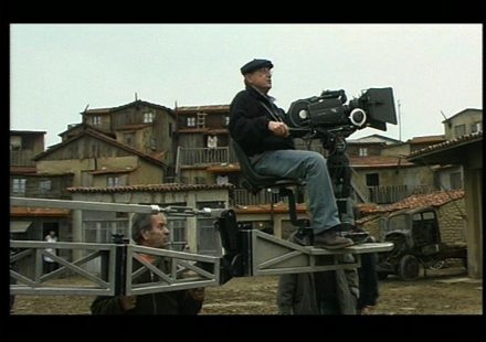 ΓΙΑΤΙ ΔΑΚΡΥΖΕΙ ΤΟ ΛΙΒΑΔΙ, ΚΥΡΙΕ ΑΓΓΕΛΟΠΟΥΛΕ;