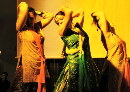 ΚΙΝΗΜΑΤΟΓΡΑΦΙΚΕΣ ΣΤΟΕΣ ΘΕΣΣΑΛΟΝΙΚΗΣ ΔΕΥΤΕΡΗ ΜΕΡΑ