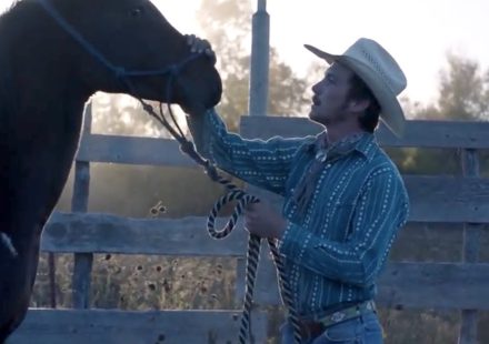 ΚΑΛΠΑΖΟΝΤΑΣ ΜΕ ΤΟ ΟΝΕΙΡΟ