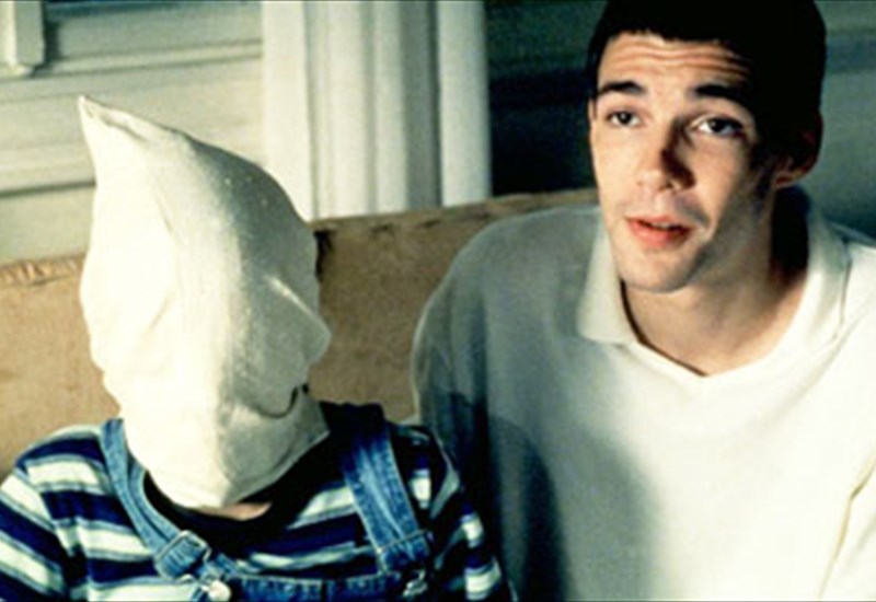 Παράξενα παιχνίδια