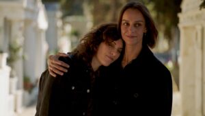 Μη γελάτε θα σας δει ο κόσμος